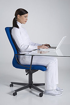 坐,女人,书桌,人体工程学,椅子,使用笔记本,电脑