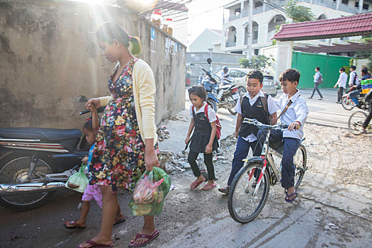 柬埔寨,金边,街景,孩子,途中,学校