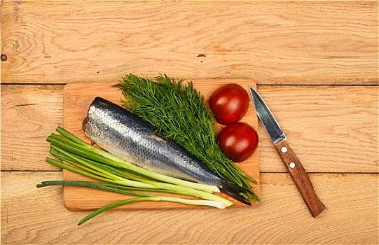 青鱼,一对,肉片,蔬菜,木桌子