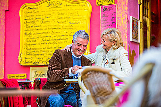 夫妻,喝咖啡,彩色,街边咖啡厅,马略卡岛,西班牙