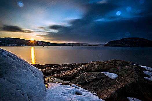 雪,石头,日落,挪威