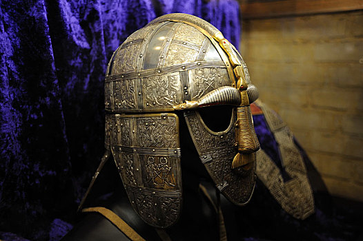 中世纪盔甲的头盔