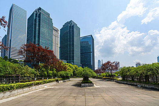 重庆江北嘴金融中心广场和写字楼