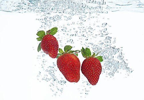 草莓,淹没,水中