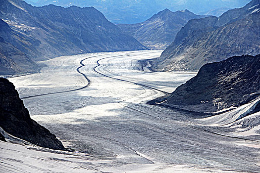 瑞士著名山峰少女峰雪景