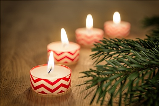浪漫,蜡烛,木桌子