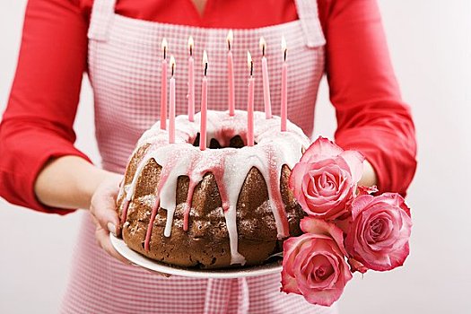 女人,拿着,圆形蛋糕,玫瑰,生日