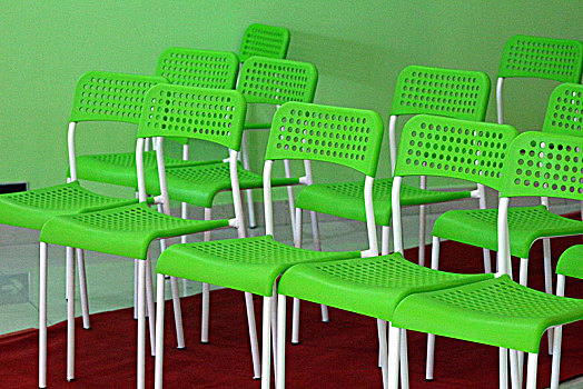 绿色的凳子
