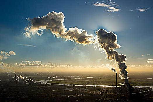 煤,电厂,正面,莱茵河,弯曲,靠近,逆光,云,烟,排放,鲁尔区,杜伊斯堡,北莱茵威斯特伐利亚,德国