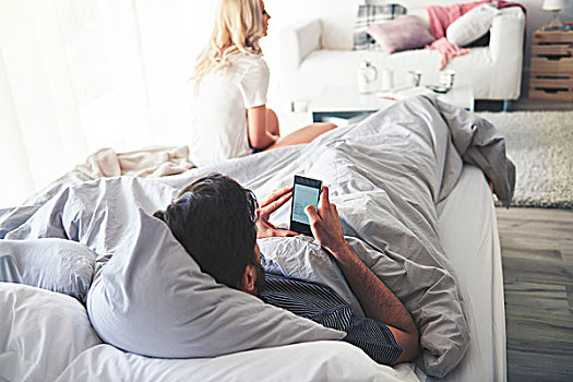 男人,床上,智能手机,坐,女人,床