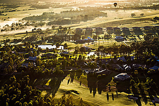 鸟瞰,热气球,在,高尔夫球场,房地产,葡萄酒的国家,附近的,魄可宾,猎人谷,新南威尔士,澳大利亚
