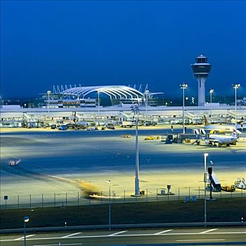 机场,慕尼黑,飞机场,塔,夜晚,飞机,早晨,飞机跑道,停放,公园,乘客,客机,商业,蓝色,天空,班机,降落,离开