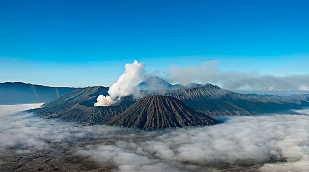 风景,火山,烟,婆罗莫,国家公园,爪哇,印度尼西亚,亚洲