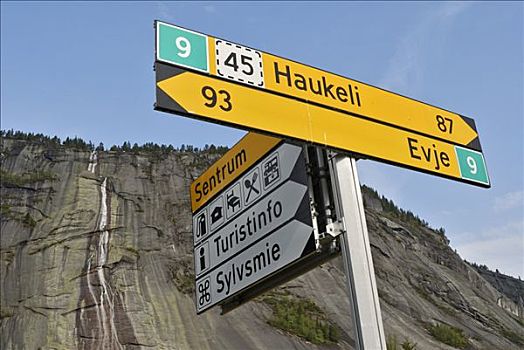 路标,南,花冈岩,墙壁,西部,挪威,斯堪的纳维亚,欧洲