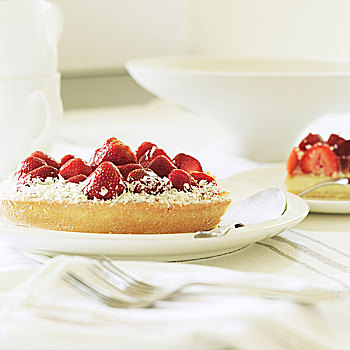 草莓蛋糕,椰蓉