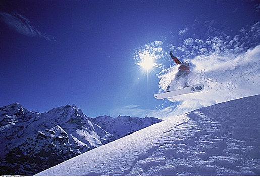 滑雪板玩家,跳跃,上方,山,少女峰,瑞士