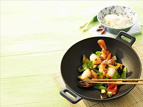 炒菜,对虾,蔬菜,米饭