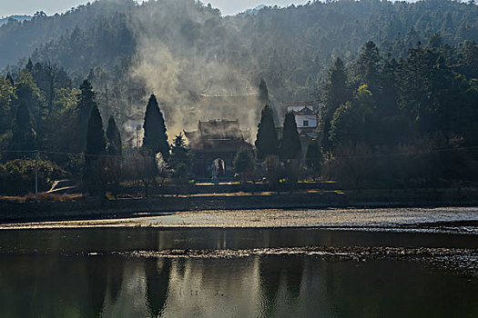 树,蓝,背景,池塘,倒影,烟,枯枝,寺庙,太阳,阳光,水,岸,淤泥,泥潭,村庄,山岗