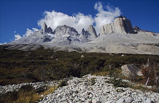 山丘,托雷德裴恩国家公园,巴塔哥尼亚,智利