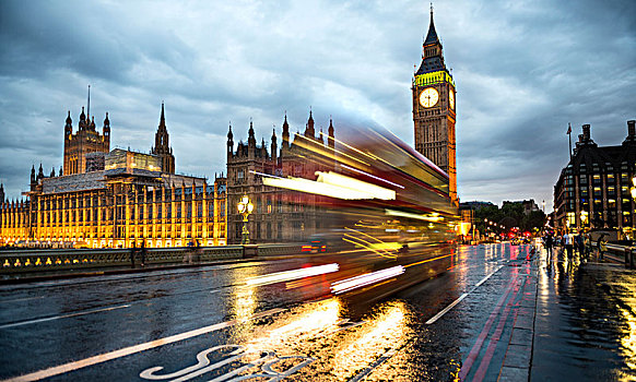 痕迹,亮光,双层巴士,晚上,威斯敏斯特桥,威斯敏斯特宫,议会大厦,大本钟,威斯敏斯特,伦敦,英格兰,英国