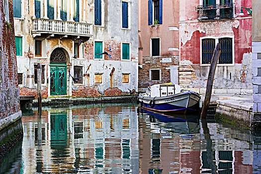 船,停泊,运河,反射,古建筑,威尼斯,意大利