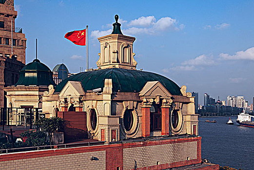 上海外滩原汇中饭店大楼,后为和平饭店南楼,现为斯沃琪和平饭店当代艺术中心