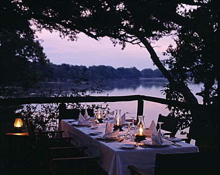 赞比亚,南卢安瓜国家公园,餐桌,露营