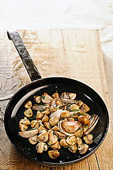 油炸,蘑菇,药草,煎锅