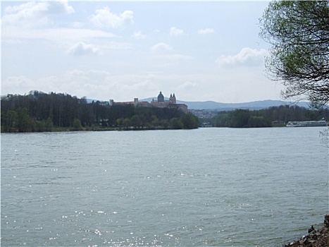 梅克,多瑙河