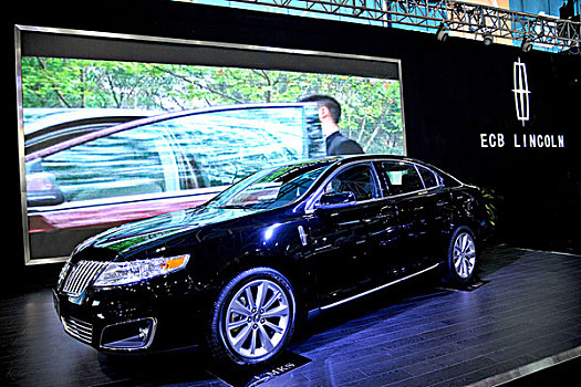 2012年度重庆国际汽车展上展示的林肯汽车