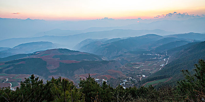 黄土地晨景