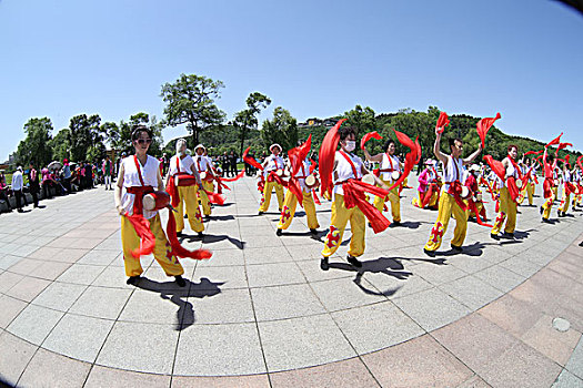 腰鼓表演