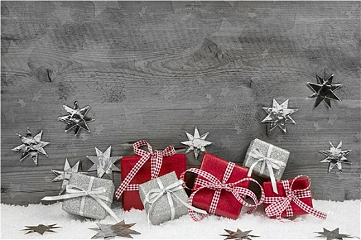 圣诞礼物,红色,银,木质,灰色背景