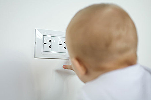 婴儿,接触,插座,后视图