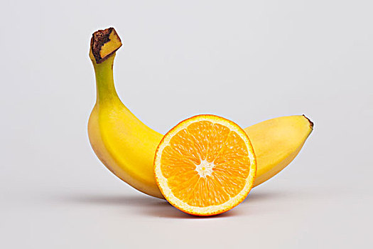 香蕉和橙子