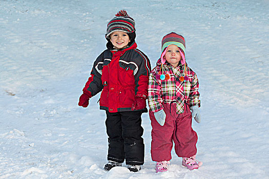 男孩,女孩,雪中,桑德贝,安大略省,加拿大