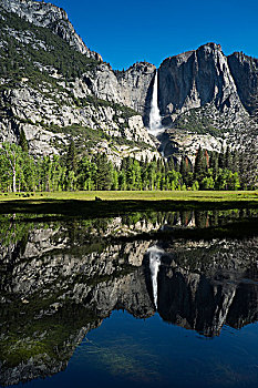优胜美地瀑布,反射,默塞德河,优胜美地国家公园,加利福尼亚,美国