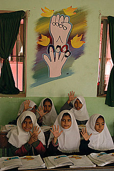 女孩,角色扮演,不同,诗歌,学习班,分数,联合国儿童基金会,全球,教育,参加,小学
