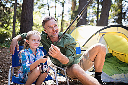 父亲,女儿,钓鱼,营地,树林,高兴