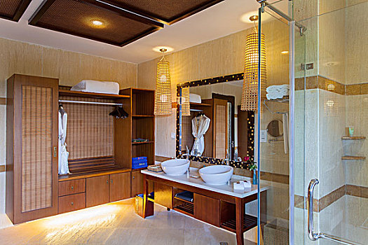 酒店客房浴室