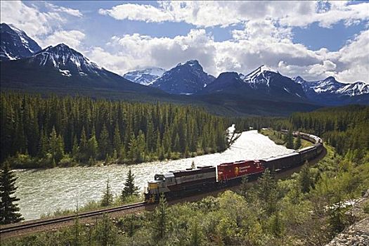 铁路,班芙国家公园,艾伯塔省,加拿大