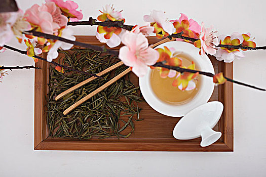 http://www.qunran.cn/html/36f799956.html