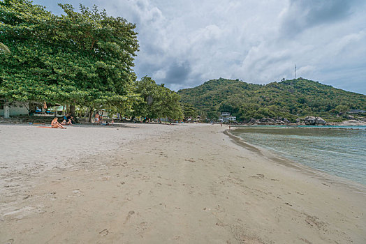 泰国苏梅岛银海滩自然风景与海边度假的游客