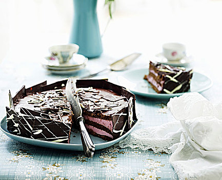 巧克力,树莓蛋糕,切片