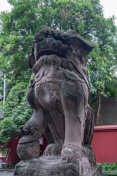 四川德阳广汉房湖公园广汉文庙孔庙棂星门外石狮子雕像