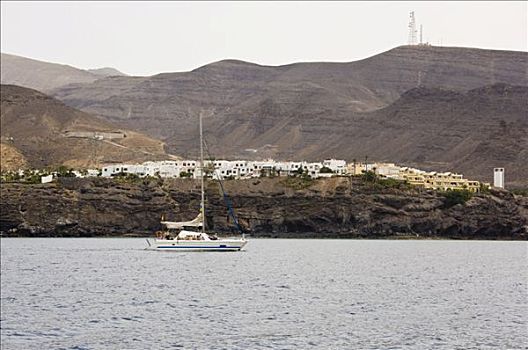 双体船,海岸线,正面,富埃特文图拉岛,加纳利群岛,西班牙