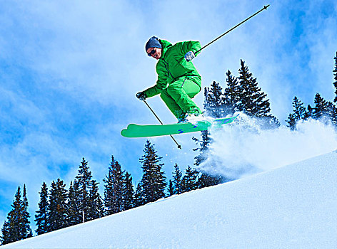 男人,跳跃,滑雪,积雪,山坡,白杨,科罗拉多,美国