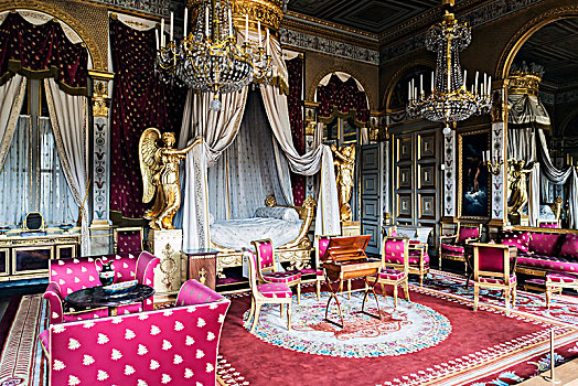 法国贡比涅宫王后卧室