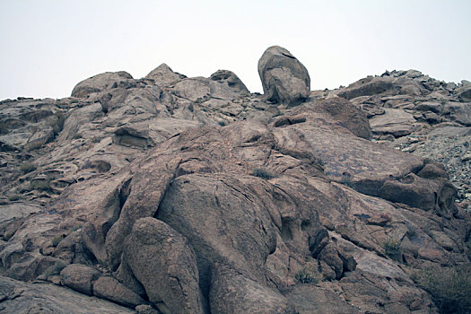 新疆哈密,东天山风蚀花岗岩地貌