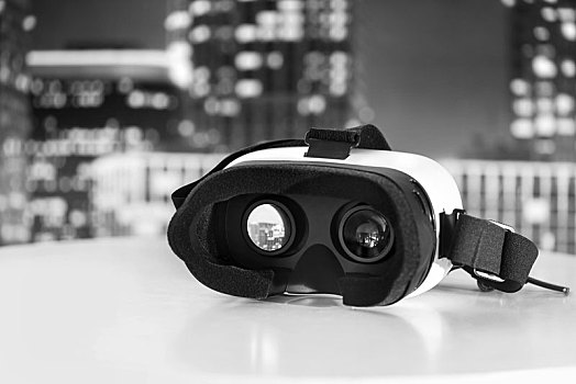 桌子上的VR
